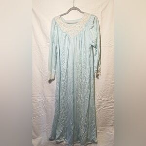 VINTAGE Elegant Light Blue Nightgown with Lace Trim